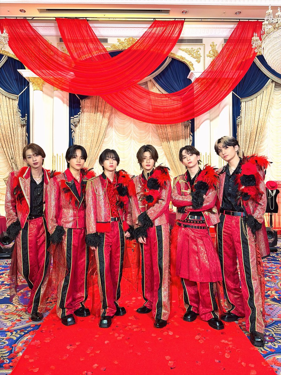 Lienel_official's tweet photo. ＼このあとMVプレミア公開！／

🔴 10月5日(月)18:00 公開
#Lienel「愛のダバダ」Music Video
https://t.co/R5UvW3oh1g

とめどなく溢れ出す愛をテーマにした
情熱的なアイドル歌謡ソング🥀

ぜひ公開をお楽しみに！

#リエネル_愛のダバダ https://t.co/A8nFSHRzZR