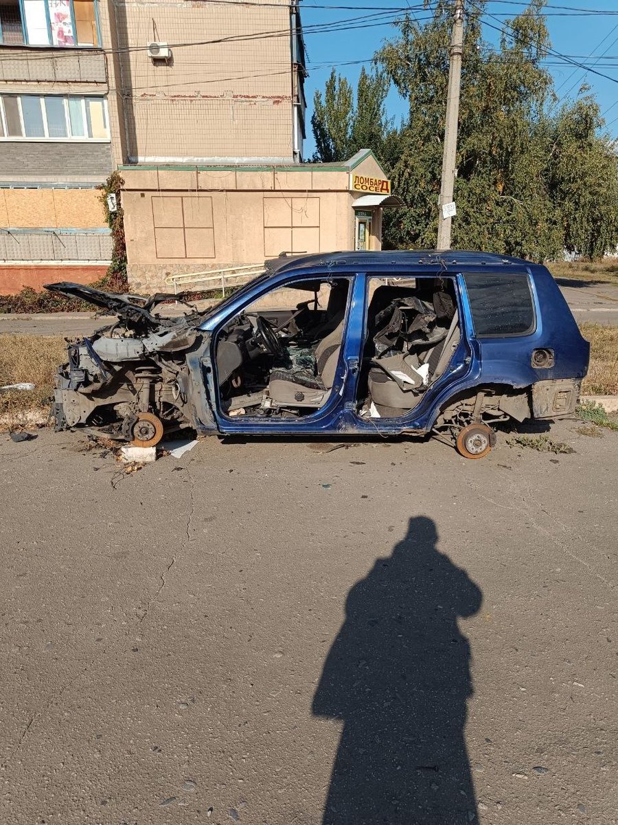 AMK_Mapping_'s tweet photo. Russian FPV drones are increasingly targeting vehicles and high-rise buildings in the Lazurnyi District of northeastern Kramatorsk. https://t.co/cA20HoNc0L
