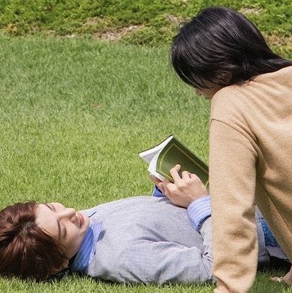 oxyjihan's tweet photo. "i'm just saying let's kiss—do you want to?" https://t.co/Ob49UczoHI
