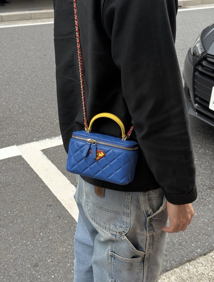 ibskiii's tweet photo. I genuinely need this bag https://t.co/8TdnAkjpWl