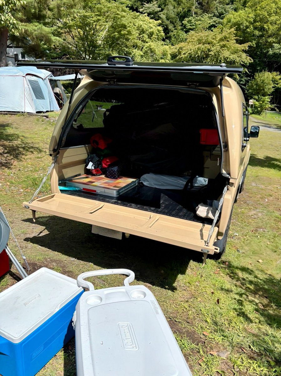Suddket's tweet photo. コスメ2つとパフ1つで5000円するのバグ❓️❓️❓️❓️❓️❓️❓️❓️❓️❓️❓️❓️❓️❓️❓️ https://t.co/tUmlAVEFxQ