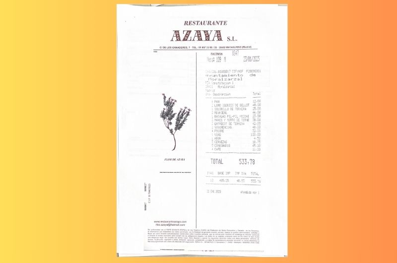 FonsiLoaiza's tweet photo. Hoy, los vecinos de Moralzarzal en la Comunidad de Madrid denuncian que el alcalde del PP (José María Moreno) se da comilonas de lujo con Jamón 5 Jotas, copas de ginebra premium y chuletones pagados con dinero público. https://t.co/eHxSM55at2