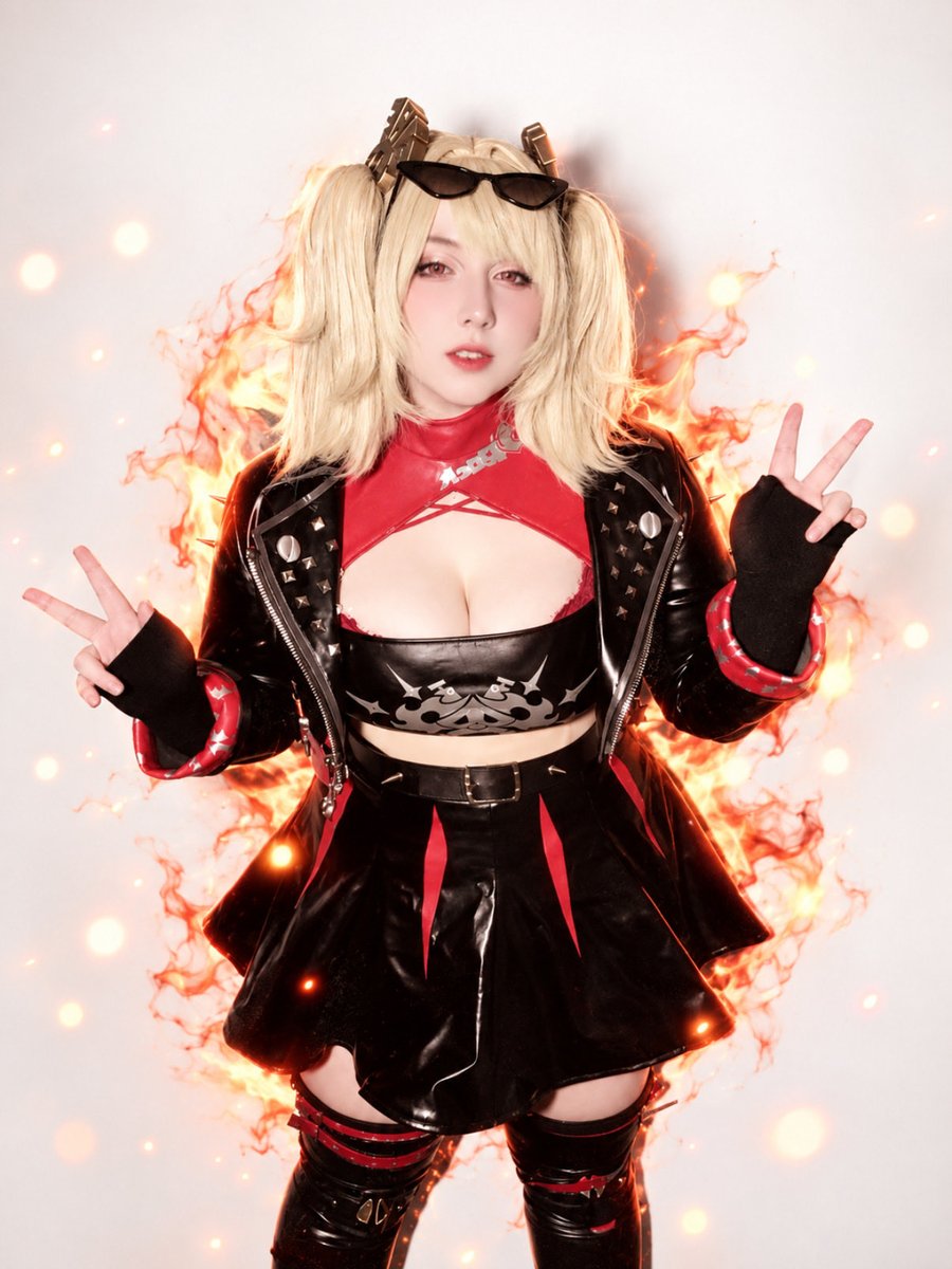 yoonrinacos's tweet photo. Burnice - GO!❤️‍🔥🔥 #ZenlessZoneZero‌ #zzzero #burnice #cosplay https://t.co/dNJfoBNuTb