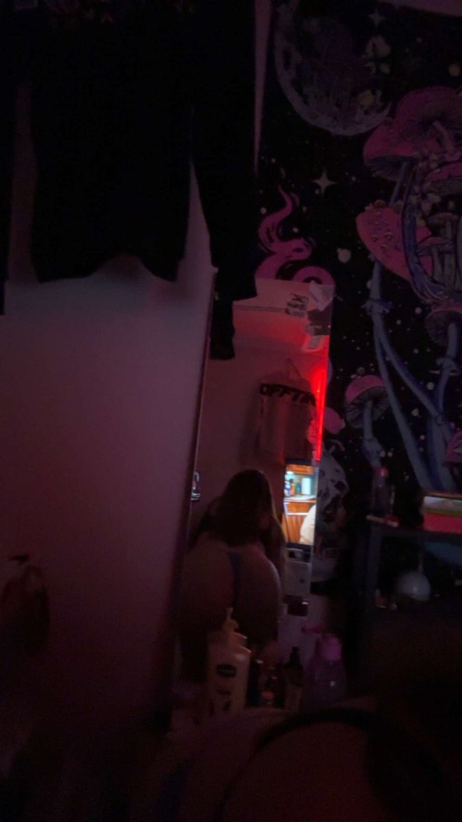 tayxgi's tweet photo. Would you pull them to the side? 😏 https://t.co/pXEljtd12p