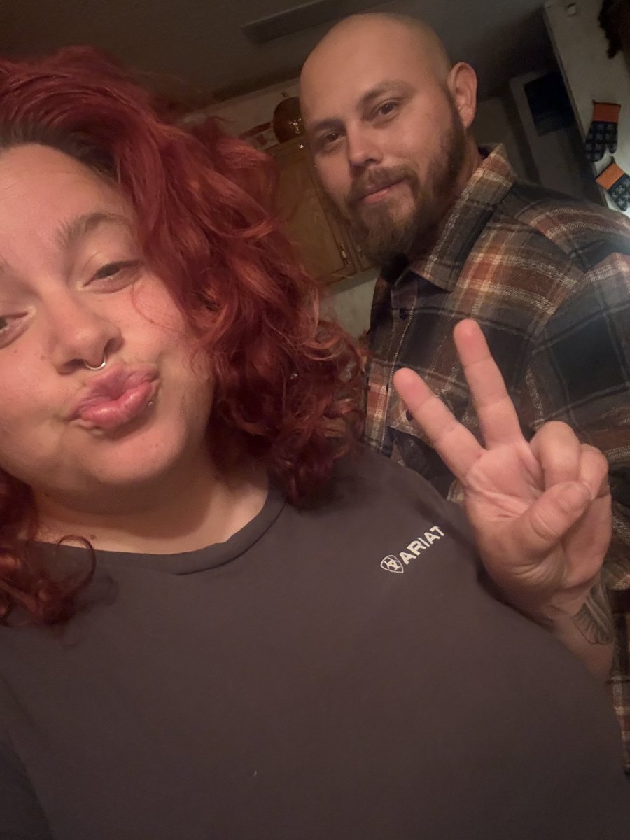 M3RM8iiD's tweet photo. And that’s a wrap. 🖤
Home sweet home after one hell of a weekend.
We survived 😂✌️
Goodnight, internet. https://t.co/4rK5o50lSZ