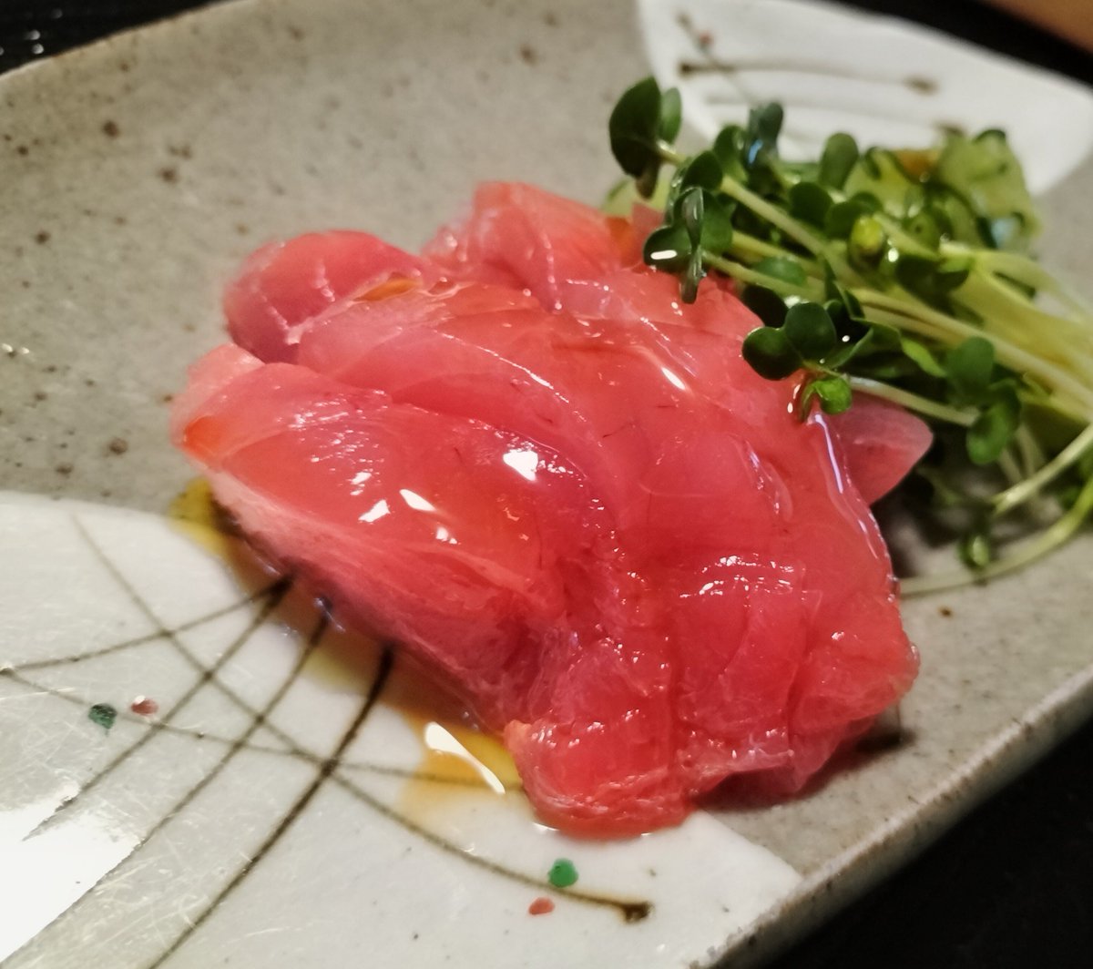 jun3_n's tweet photo. 沖縄産のマグロ赤身
　　ご近所のスーパーで調達 https://t.co/N8O6UKvSgQ