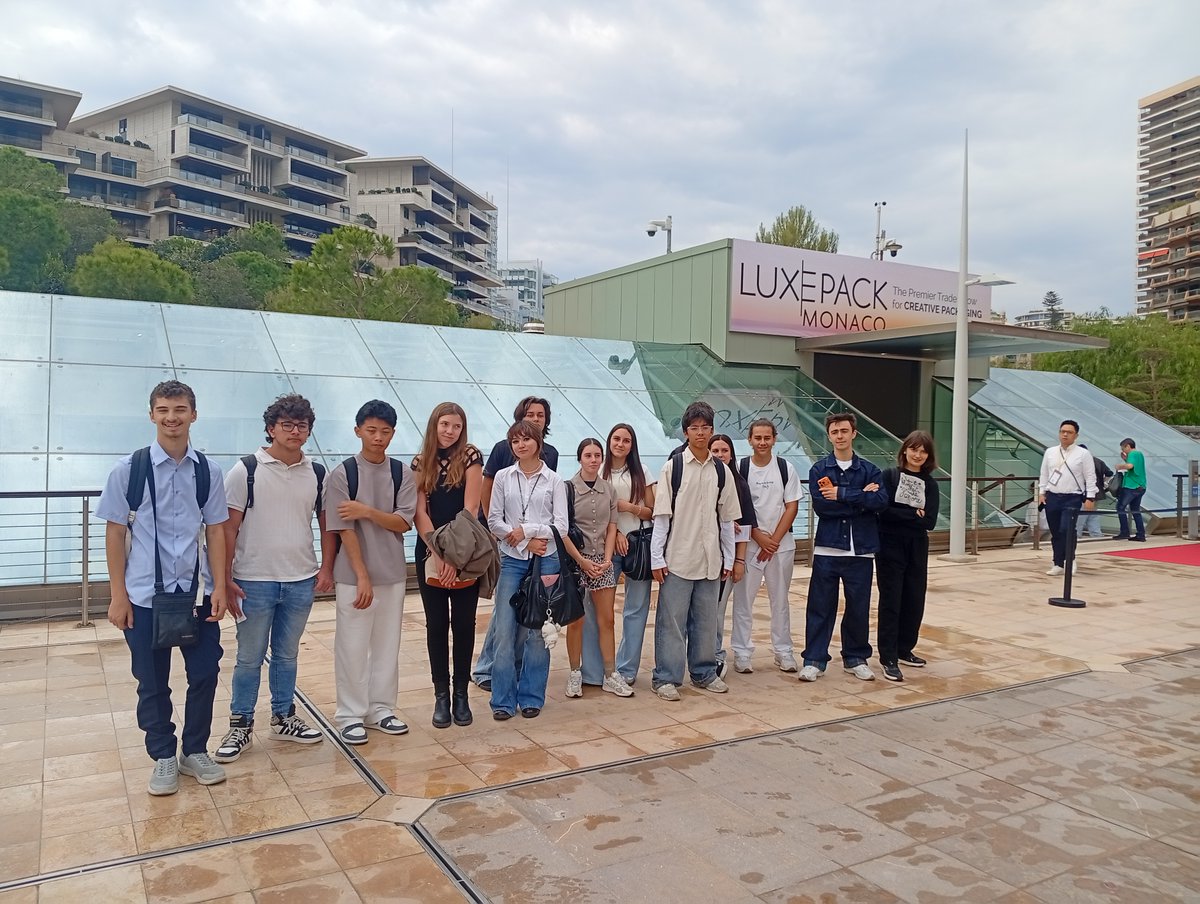 DonBoscoNice's tweet photo. Les élèves de 2PGI ont visité le salon du packaging de luxe à Monaco. Nos jeunes ont pu découvrir un domaine particulier du métier : l'emballage de luxe, les étiquettes, les fabricants de papier, la réalisation de bouteilles de parfum... https://t.co/gEsacZNnyZ