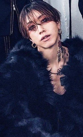 夜神朱雀 (@bladdy_xxx) / X
