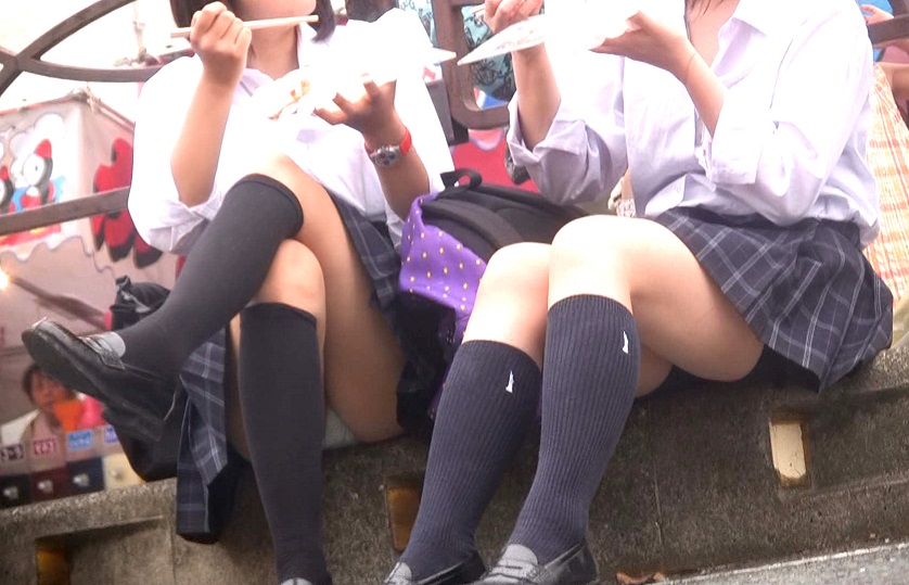 kyoukore_jp's tweet photo. 無防備 隙あり うっすらしたシミがエロい

#パンチラ #逆さ #upskirt #japanese https://t.co/kaMRvZ2rc0