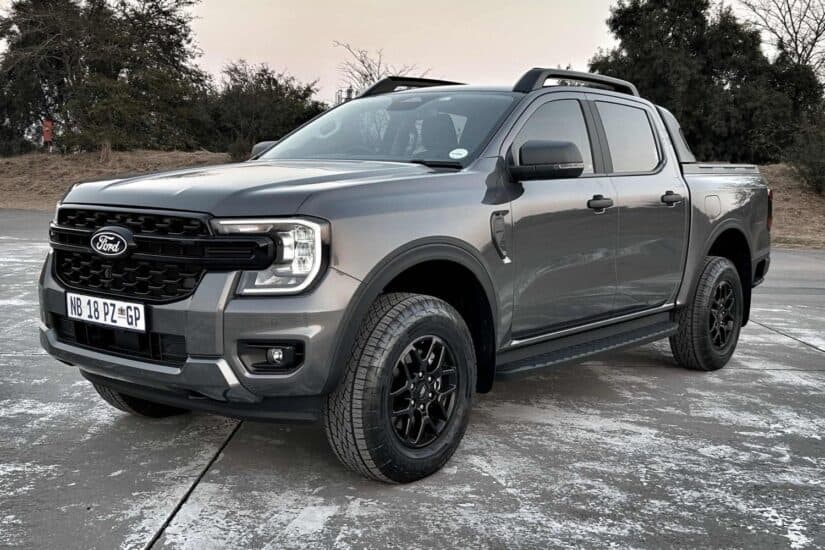 MarkJonesZA23's tweet photo. Road Test Data

Ford Ranger 2.0 SiT XLT 4x4 DC

* 125 kW &amp; 405 Nm
* 0-100 km/h in 12.61 secs
* 0-140 km/h in 27.37 secs
* 1/4 mile in 18.71 secs at 120.29 km/h
* 1/2 mile in 29.57 secs at 143.89 km/h
* 60-140 km/h in 21.56 secs

#Ford #FordRanger #XLT #roadtest #howfast https://t.co/IEX5PDivvn