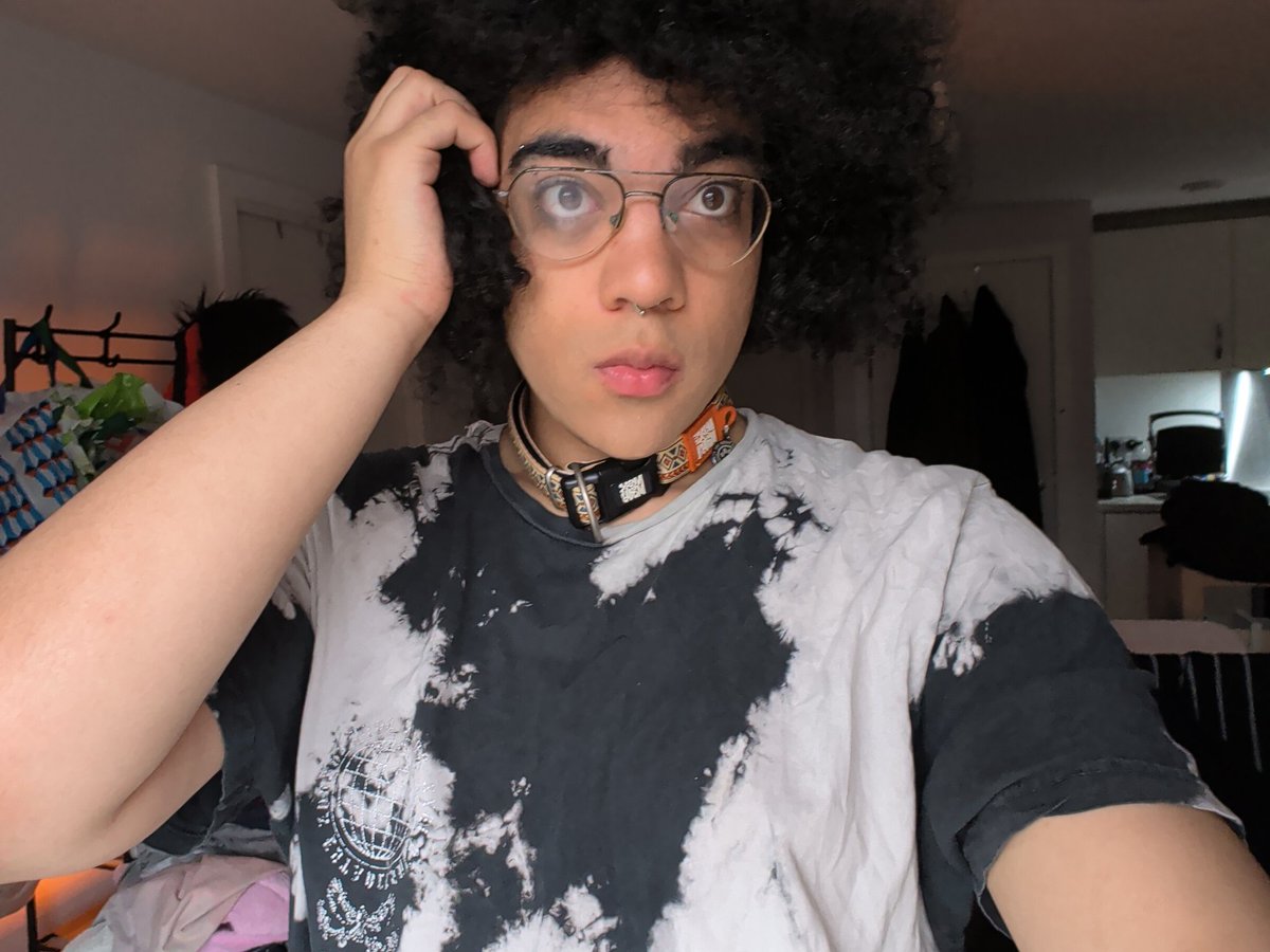 KrookTM's tweet photo. the face of a girl who spent 4 days looking for her glasses just to find them in her dogs plushie pile... https://t.co/ZYa1jFjGxD