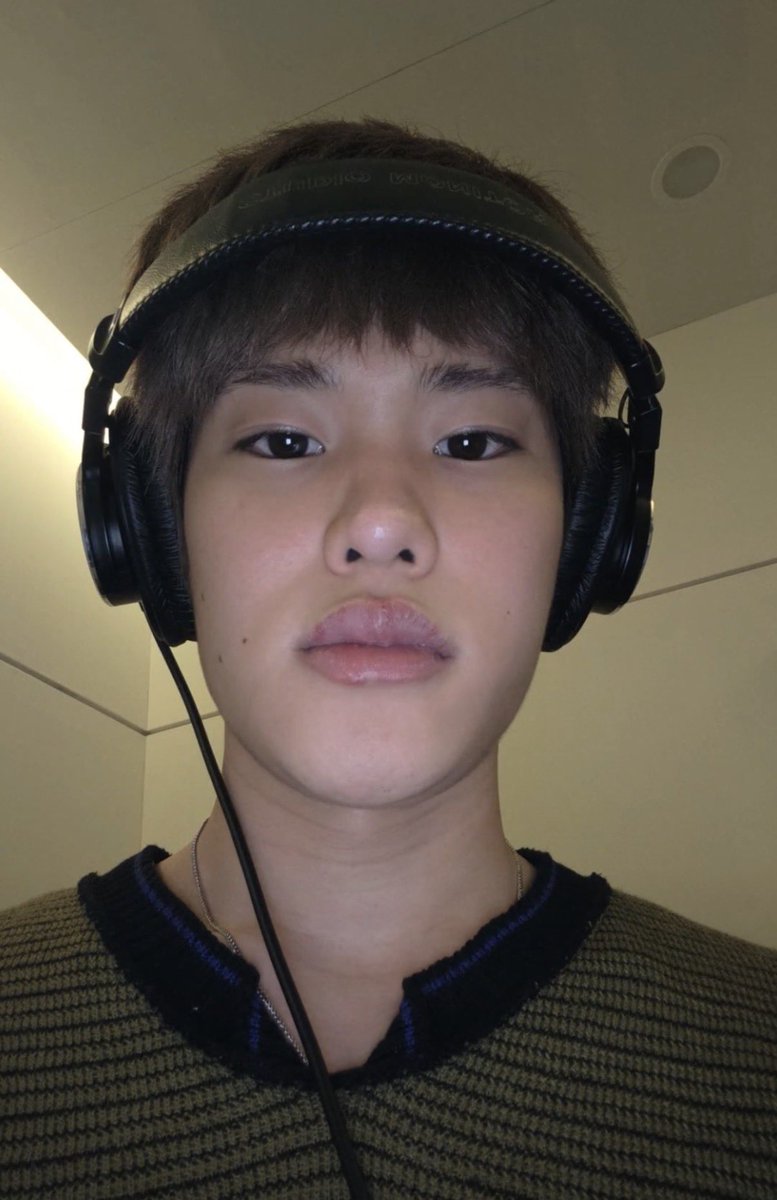 Sicheee52's tweet photo. 너무너무귀여워서 함박웃음 지었어 https://t.co/JEzUwznhgD