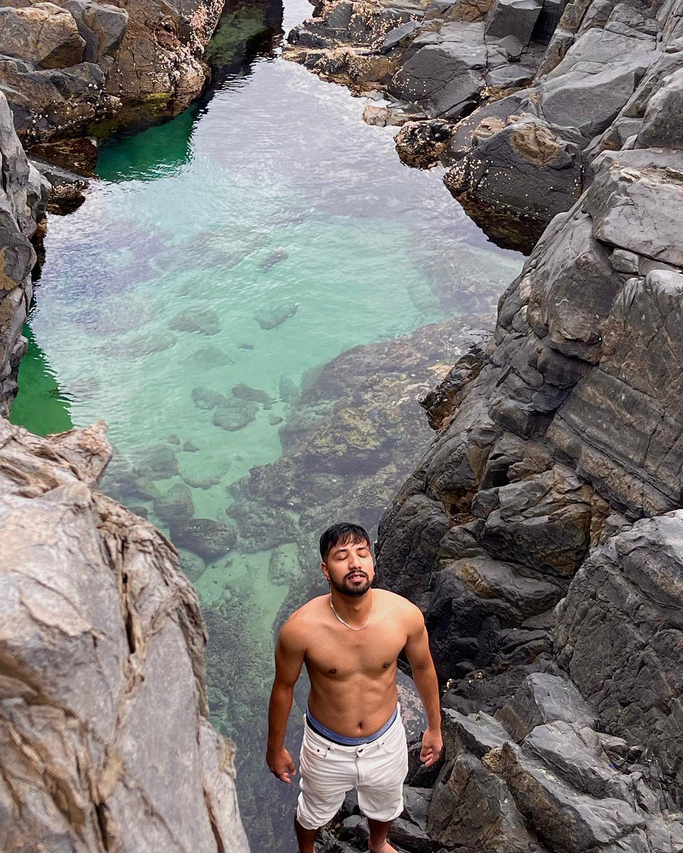 andreslopezmend's tweet photo. Fairy Pools are natural tidal rock pools along Noosa National Park’s rocky coastline. Formed over millions of years by sea and wind erosion, these basalt cavities fill with ocean water, creating stunning natural pools to swim in. https://t.co/ayKnXCVd9e
