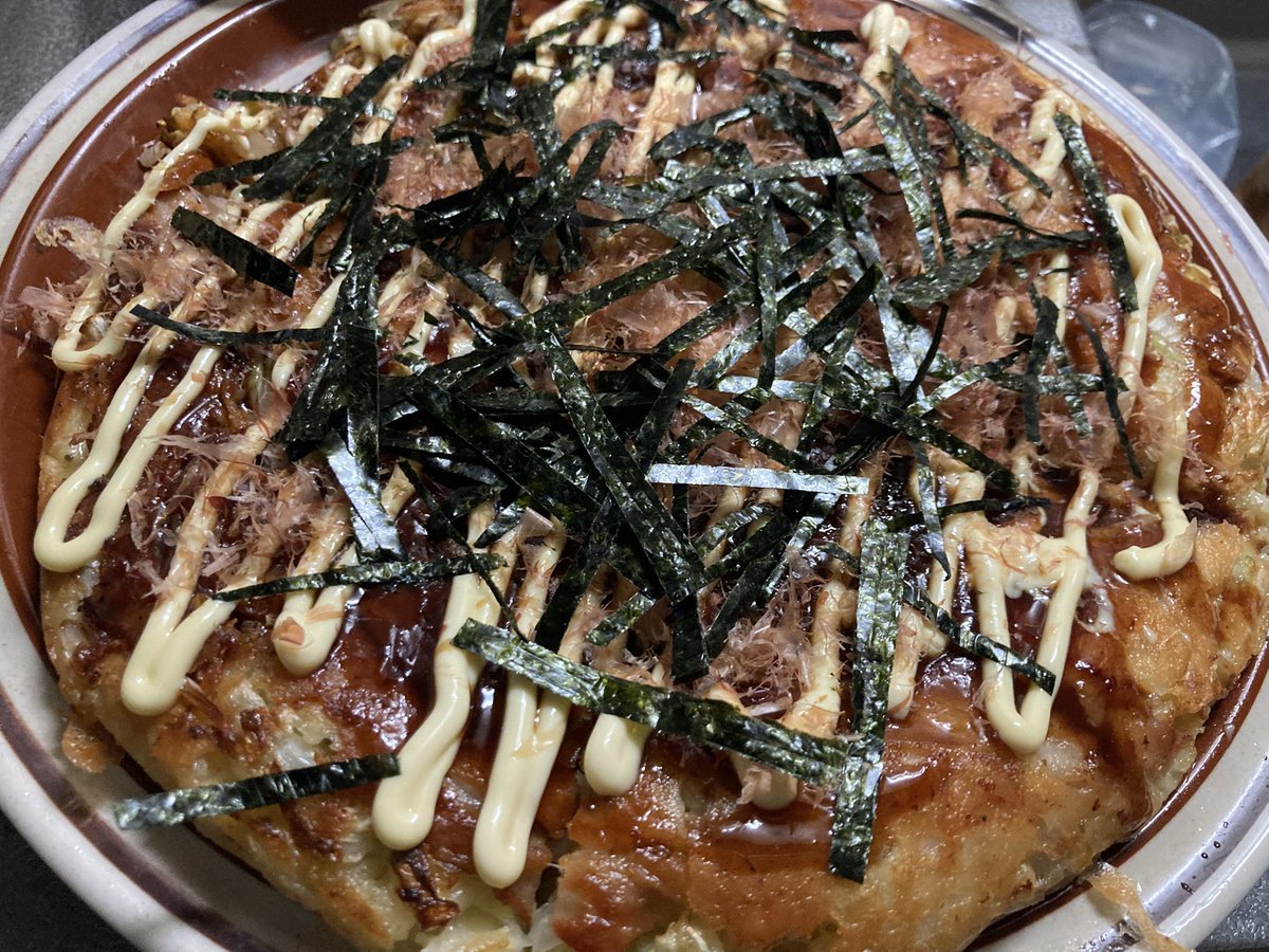 kerotan616's tweet photo. お好み焼き（大判）【58】　#ユウラシ・ディナー https://t.co/yxJZr6PcUB