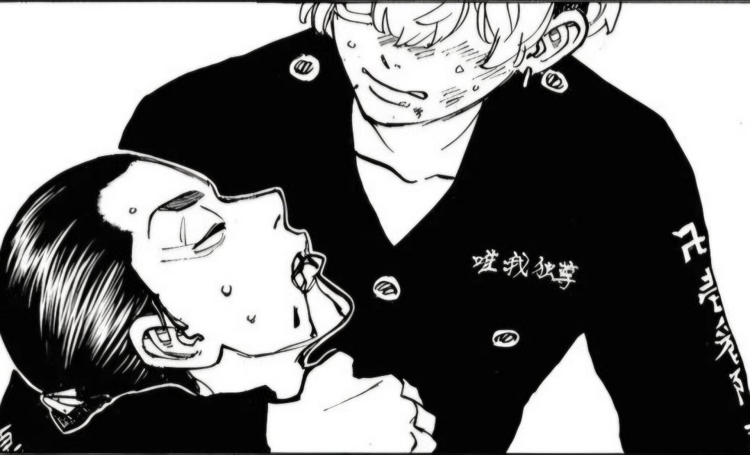 Grim0bo's tweet photo. Chifuyu clinging to Baji's still warm body, knowing it's the last time he will ever hold him.. https://t.co/tpKMLrCJUy