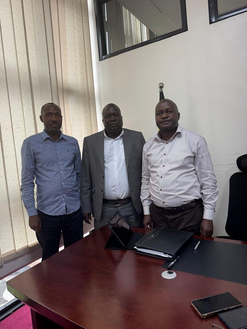 nakiyijulius's tweet photo. I held a meeting with officials from the @MoWT_Uganda who, The meeting also included Eng. Arinanye James and Eng. Alfred Ogik, who are supervising the construction of the Namagumba–Budaddiri–Nalugugu Road in Sironko District.

The engineers presented a status report on the project and confirmed that construction is expected to be completed by 2028. They also provided updates on the planned 8km of tourism roads, with 5km covering Nakiwodye–Busulani–Gombe and 3km covering Busulani–Bumasifa–Legenya.

I also raised the urgent concern of the broken bridge over River Sironko connecting Masaba Sub-county and Bugitimwa, which has tragically contributed to loss of lives.

The engineers advised that I formally write to the Minister of Works and Transport seeking approval for the bridge to be reconstructed using steel trusses. I have since engaged the Minister. @HonByamukama , who has responded positively. The formal request is now being submitted.

I will continue engaging the Ministry and following up on these projects to ensure that the people of Budaddiri East and Sironko get the infrastructure they deserve.