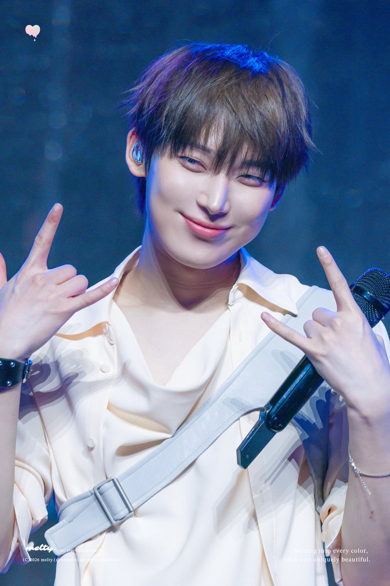 meltysn's tweet photo. 261003 Dunkin’ funmeet
#선우 #SUNOO
#엔하이픈 #ENHYPEN https://t.co/x8ZNozXF79
