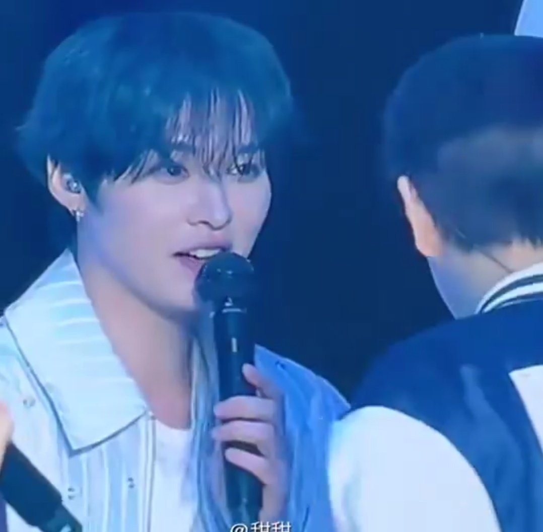 Kiwiii_iiii's tweet photo. Visual proof of when authors say, "When he looked at him, his eyes softened" https://t.co/obP0hTrEZi