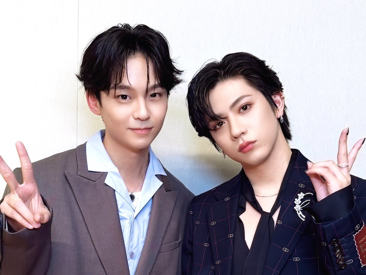 dramakishikishi's tweet photo. ドラマ「#家庭教師の岸騎士です。」

また観たよ！という方も
これから観るよ！という方も
やっと観れたよ！という方も

引き続き #ドラマキシキシ つけて
感想などもらえたら嬉しいです☺️！

イベント〈2公演〉おわりのお写真と共に✌️

#沢村玲 #田中洸希 https://t.co/OxuWvAxOyI