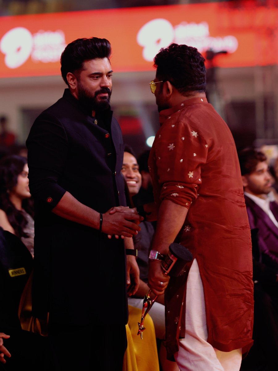 siima's tweet photo. A lovely moment of cinema and camaraderie as Thudarum director Tharun Moorthy shares candid moments with Nivin Pauly, Basil Joseph, Vijay Yesudas and Arjun Das. A beautiful coming together of talent, friendship and cinema.

@talk2tharun @NivinOfficial @basiljoseph25 @IAMVIJAYYESUDAS @iam_arjundas

#NEXASIIMA2026 #SIIMA2026 #MalayalamCinema #SouthCinema
