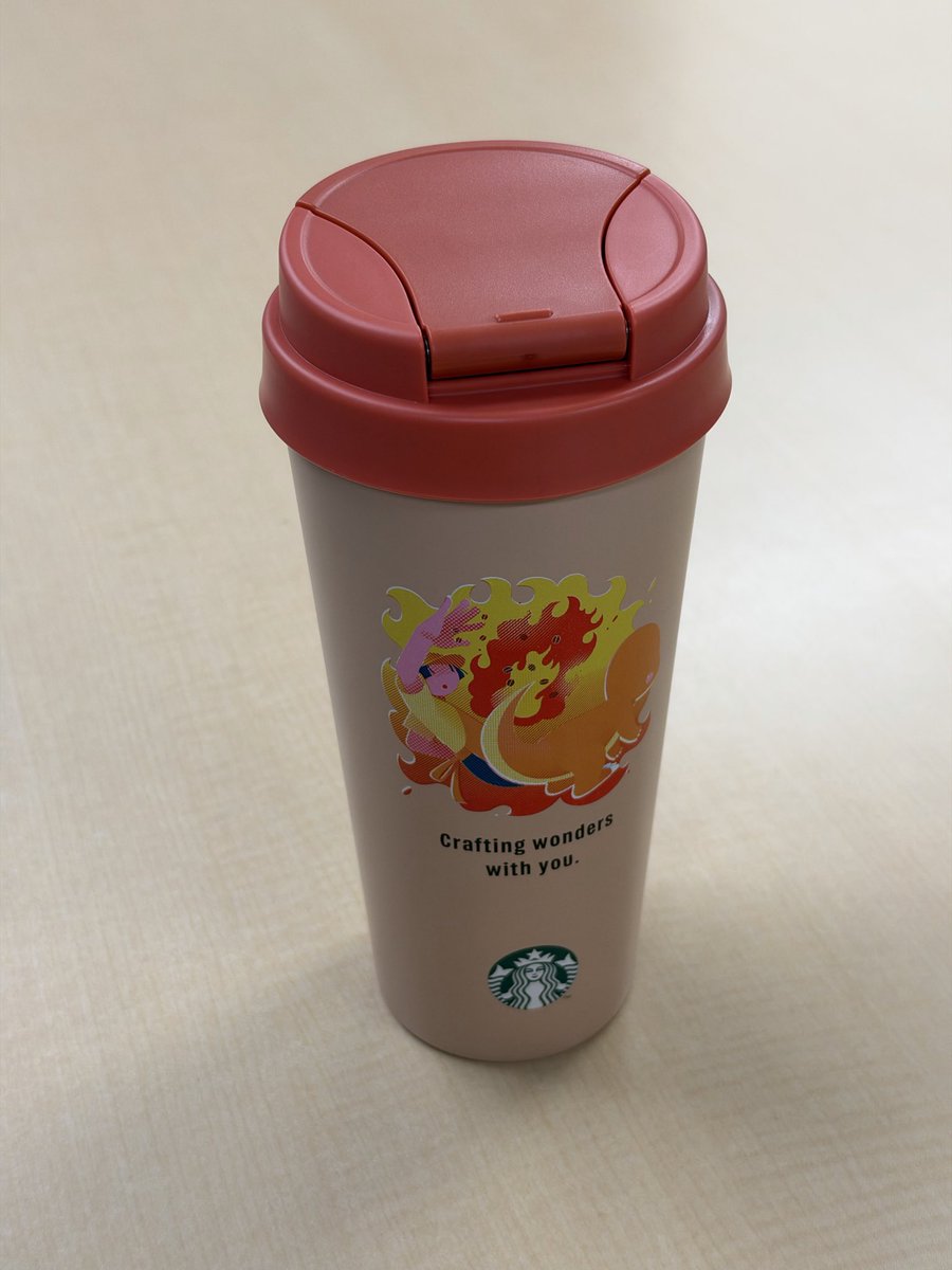 Choco___papa's tweet photo. スタバのタンブラー買ってしまった。
店員さんにコーヒー入れてもらったら裏からもゾロゾロ出てきて喜んでもらえて良かった https://t.co/5H7TLfXlWK