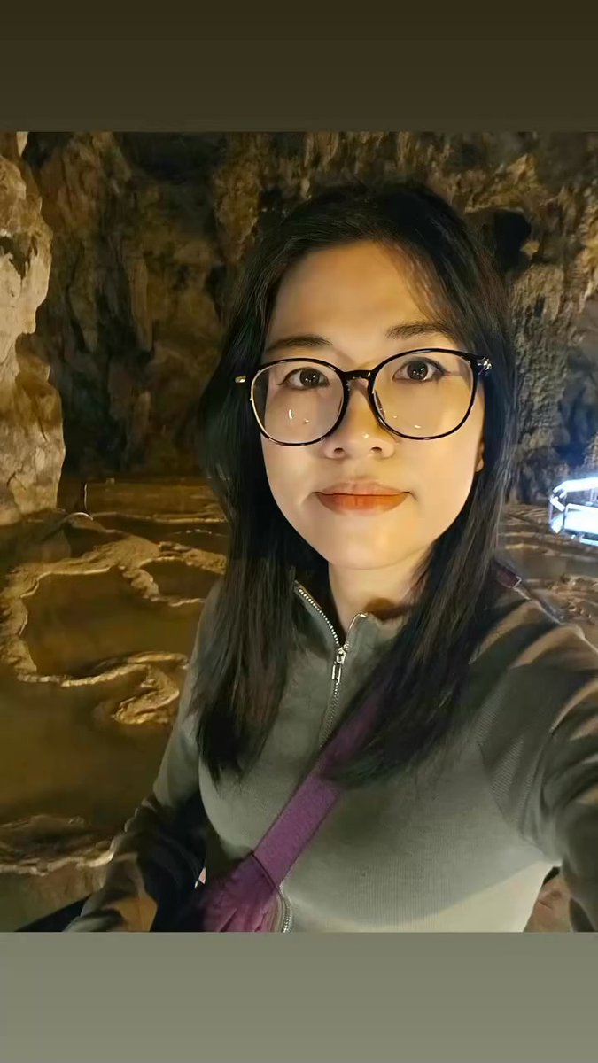 sooffiiu's tweet photo. Động Ngườm Ngao, “điều hoà tự nhiên” giữa Non Nước Cao Bằng, mát quanh năm 18–22°C. Những khoang động rộng lớn và thạch nhũ kỳ vĩ tạo nên một thế giới yên tĩnh, huyền bí gần Thác Bản Giốc. https://t.co/FngnrhIu5m
