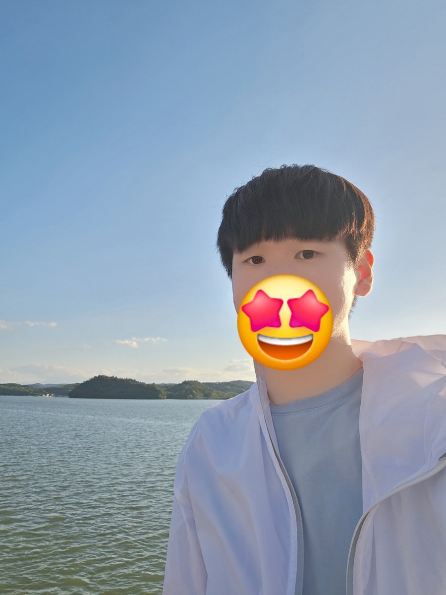 otaeeunchaeneol's tweet photo. 海が見える公園に行きました
#公園 #공원 #海 #바다 https://t.co/W5QWdlycrd