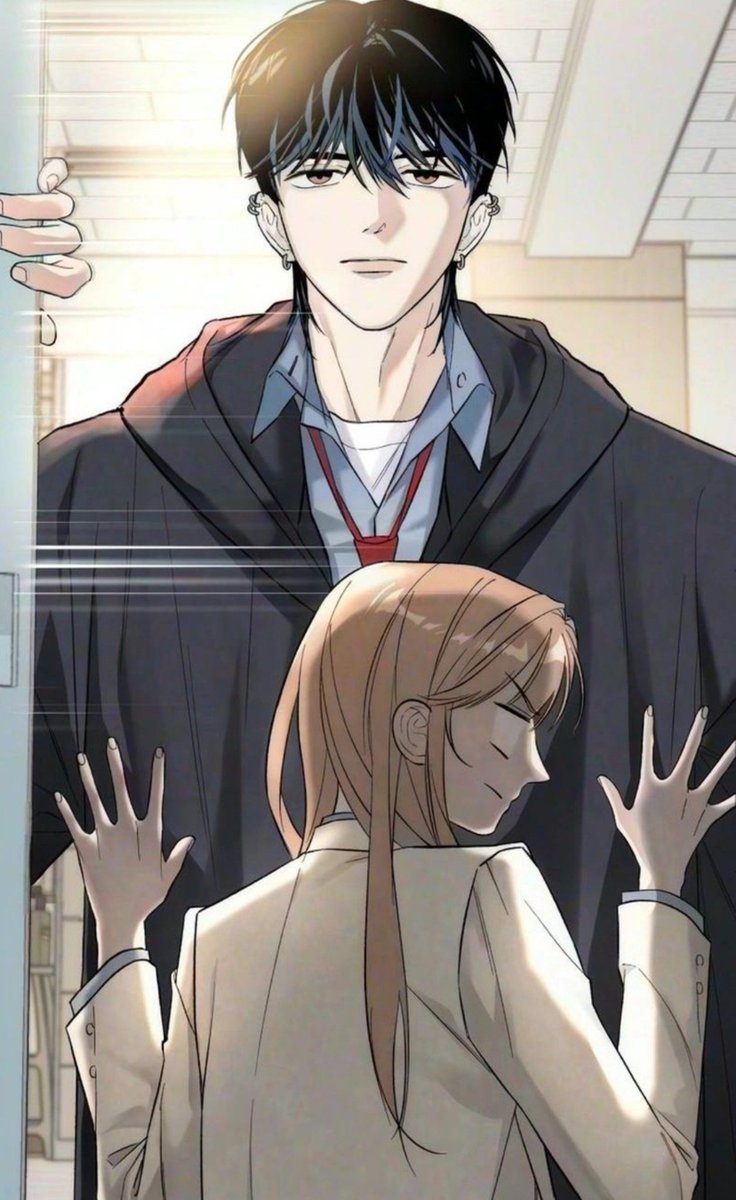 Fflleabbaggg's tweet photo. Her mom marries her first love's dad,turning them into stepsiblings.But soon,the boy and his dad vanish,leaving a massive debt behind.10 years later,two guys with the exact same name suddenly appear and she has to find out which one is her real first love.Hope he's the ml🥺 https://t.co/vNqZhHnqv9