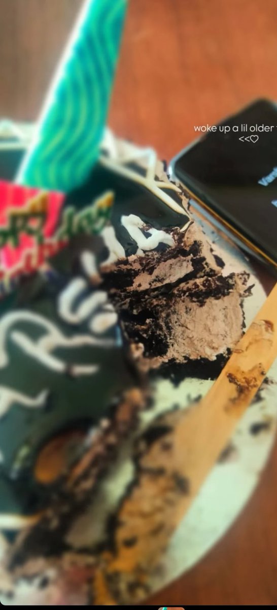 Varshaaaae's tweet photo. "Caps off 🎓, and cake out 🍰" a kinda day. Wearing my "Recently Graduated and my 22yr old" badge altogether. 

What a day to be alive! 

#classof2026 #graduate #birthday https://t.co/VSL87oa30B