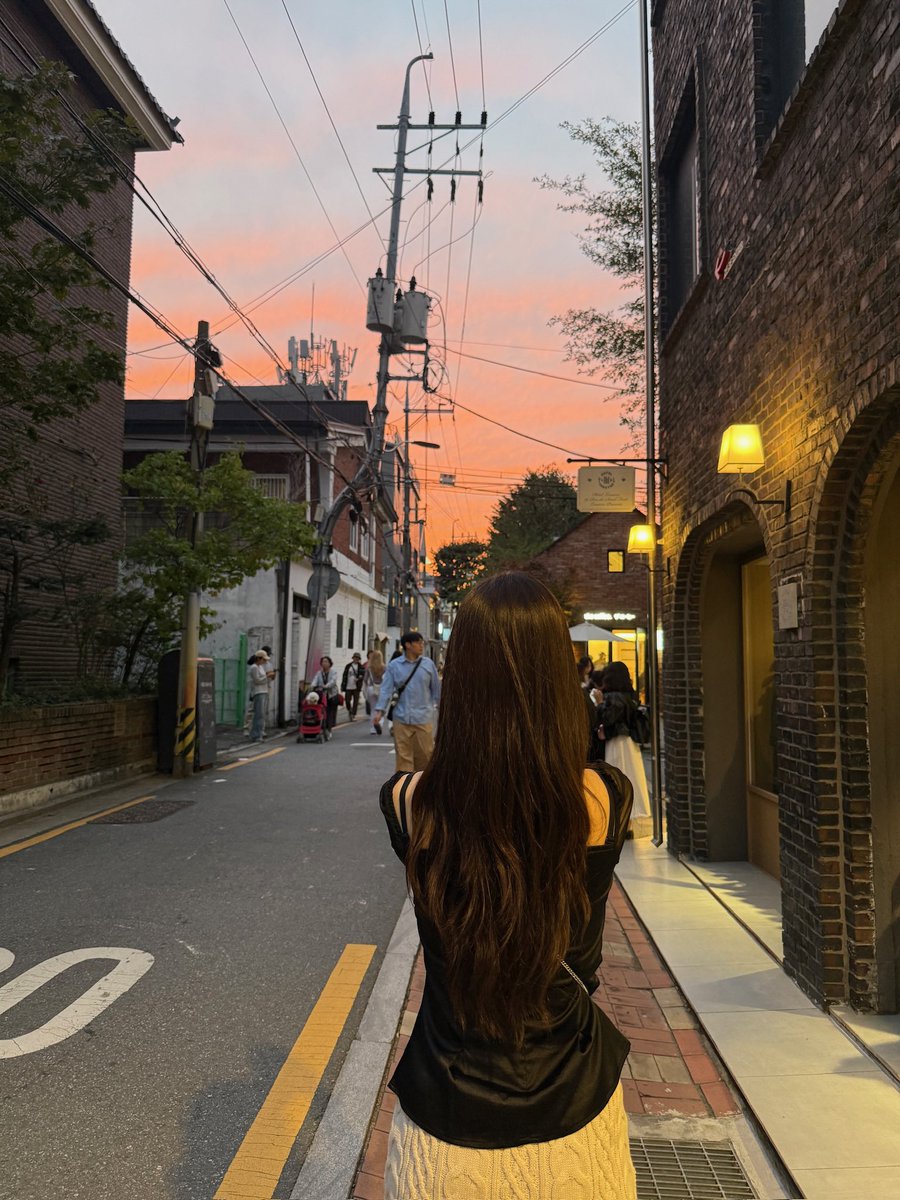dxniary's tweet photo. 내 머리가 이만큼 길었다는 게 믿기 힘든 거 같아 .. https://t.co/3NOrYB4jU3
