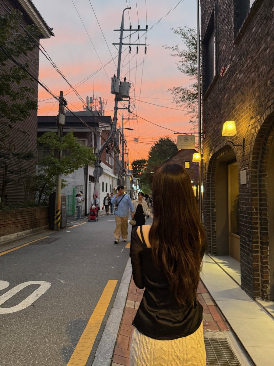dxniary's tweet photo. 내 머리가 이만큼 길었다는 게 믿기 힘든 거 같아 .. https://t.co/3NOrYB4jU3