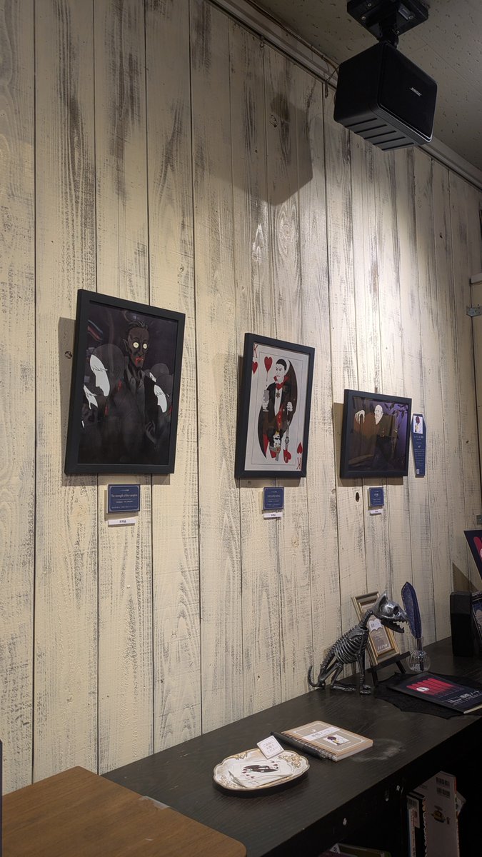 kissaSUUS's tweet photo. 企画展｢VAMPIRISM｣

10月6日(火)～17日(土)

吸血鬼をテーマにしたグループ展になります https://t.co/8u5CyehdL6