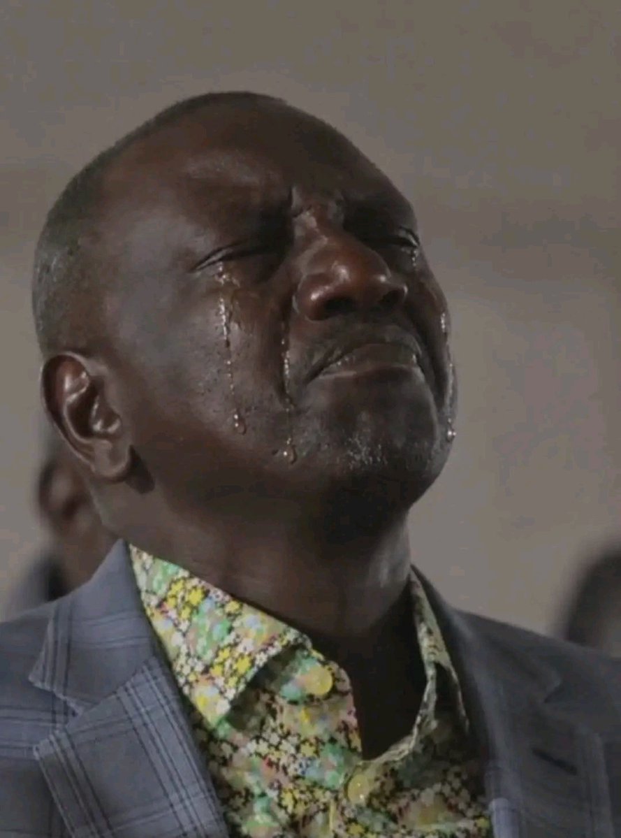 EngSospeter's tweet photo. Ruto is really embarrassing kenya in this south africa war with kenyans. https://t.co/lJ3qlsy7X8