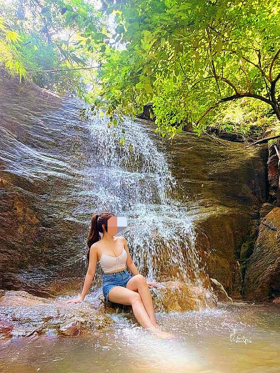 Momo1548505's tweet photo. ไปเล่นน้ำตกกับหนูไหมคะ #นครสวรรค์  #Outdoor  💦💦💦💦🫦🫦 https://t.co/h4XW8Lqfkh