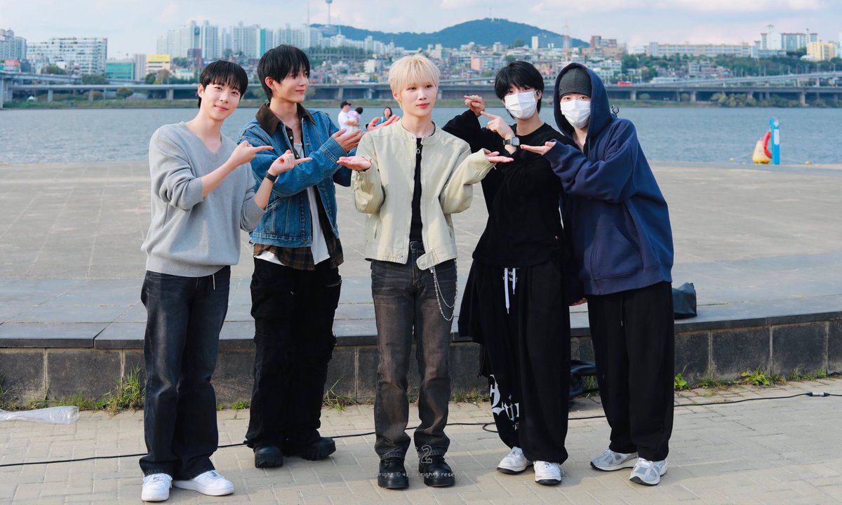 4MINJUN2's tweet photo. 261005 민준이매니저들아~~

#나인아이 #NINEi #민준 #MINJUN
#민쭈니쭈니아쭈니쭈니아쭌 https://t.co/MnNulefKJ7