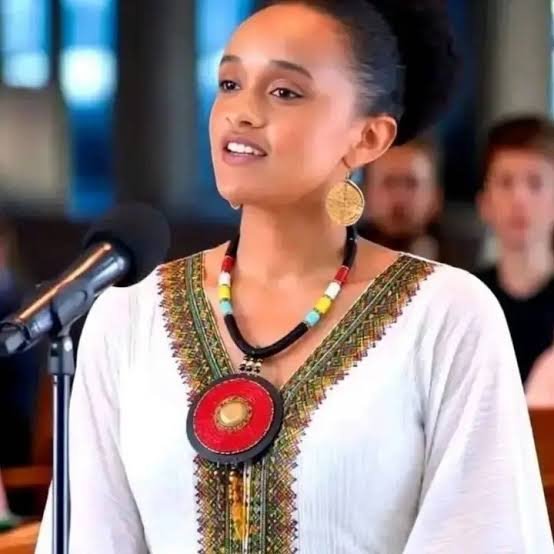 JoylineChebet1's tweet photo. South Africa First Daughter vs Kenya's daughter of The president https://t.co/2P11cB9qLS