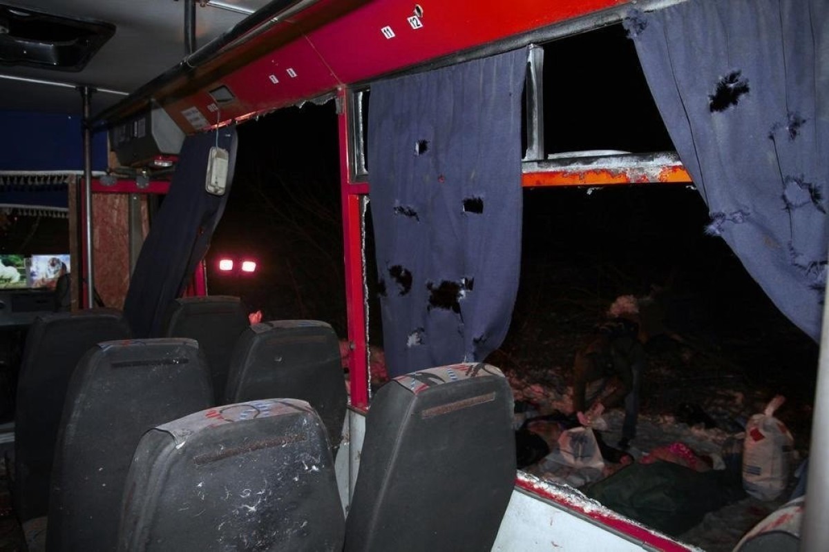 APA_English's tweet photo. #NEW: Shell hits Moldovan border checkpoint, border guard injured
A Moldovan border guard was injured and a passenger bus was damaged after a shell landed near the #Palanka checkpoint during #Russianattacks on Ukrainian infrastructure, IPN reported, citing the Moldovan Border Police @border_police_md.
According to the report, the border checkpoint was temporarily closed following the incident.
Traffic in the direction of Palanka has been restricted.