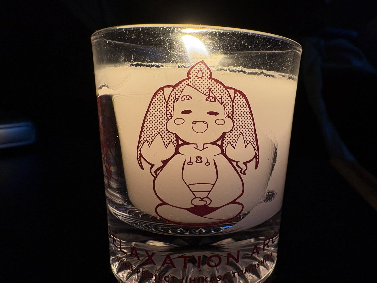 noika_g's tweet photo. キャンプ場で灯される緋笠トモシカ。 https://t.co/C7OCgEmTCw