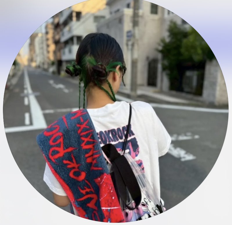 Ren_OORer_'s tweet photo. こういう個性的な女の子っていいよな。
「自分の好き」を貫いてる感じ、めっちゃかっこいい🔥 https://t.co/s1cDjOCYQ4