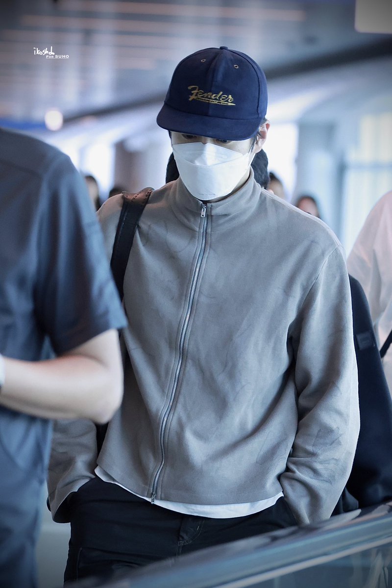 ikoshdo_522's tweet photo. 261005 ICN
#SUHO #수호 #준면 #スホ 
#金俊勉 #EXO @weareoneEXO https://t.co/ZMBonGgqXF