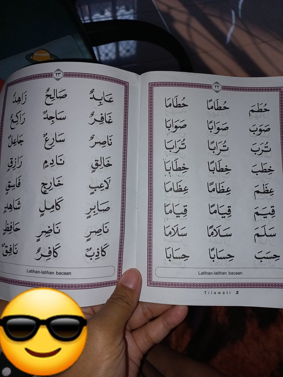 geomoksaly's tweet photo. isuk emak resing, sore ibu ustadzah, bengi sumala 🔥
umume buibu dengan segala modenya 😎 https://t.co/PwDMo16lPR