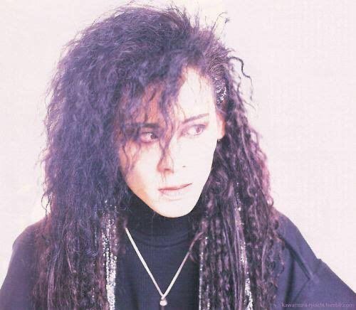 vkeitwink's tweet photo. I need bandmen to start perming their hair again!!! Bring back the big curls !!! https://t.co/FkYqhg12IJ