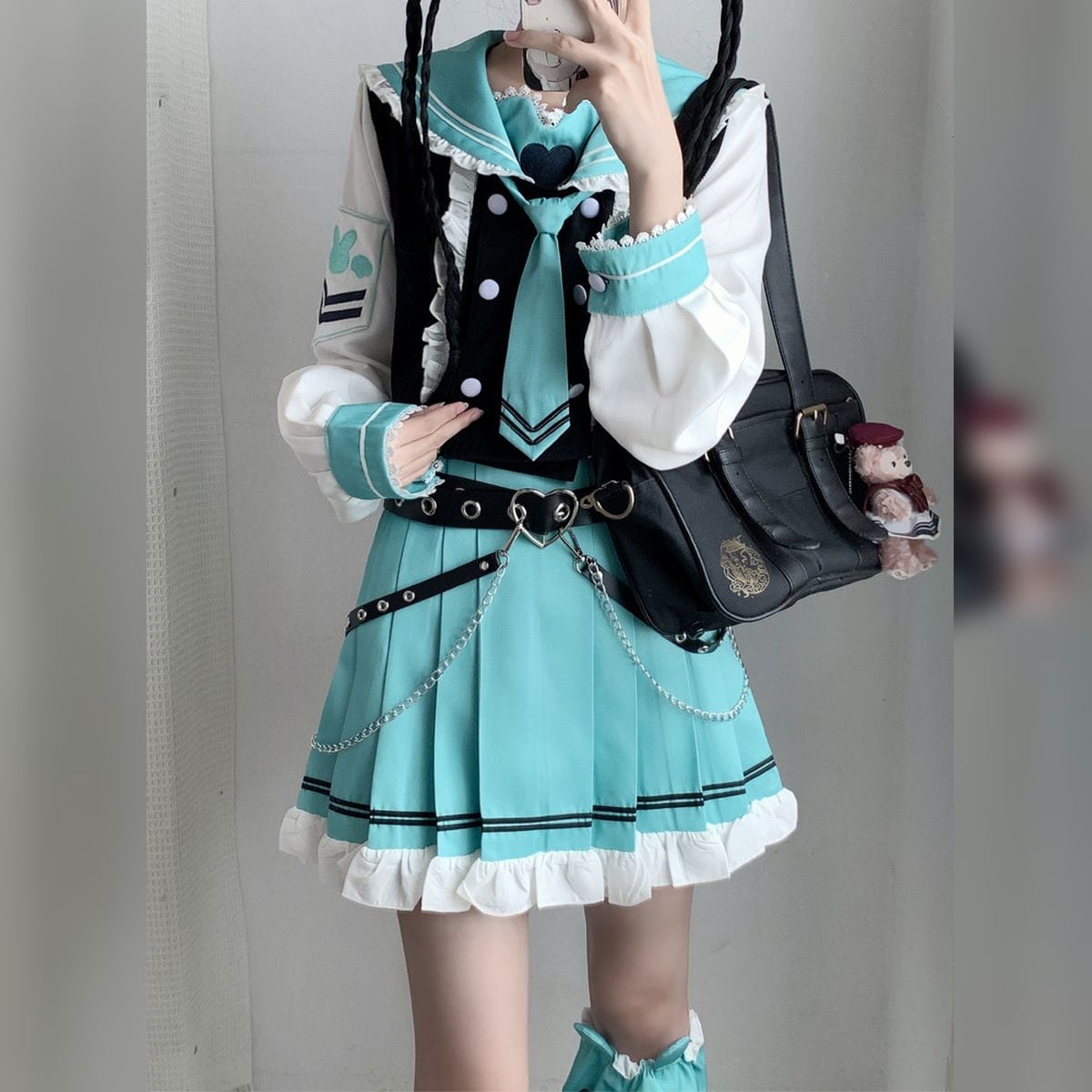 Maidens_Reve's tweet photo. ネオングリッチ・ハートベルトセーラーセットアップ💗 https://t.co/R3JySdI6Y7