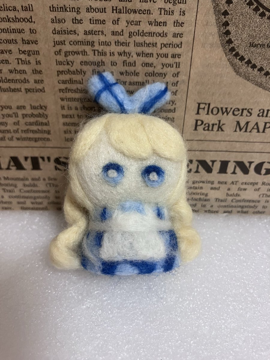 tea_richi's tweet photo. 羊毛フェルトで栄ちゃんのちっちゃい指人形を作りました✨

#ありへぶFA https://t.co/p711n04P8b
