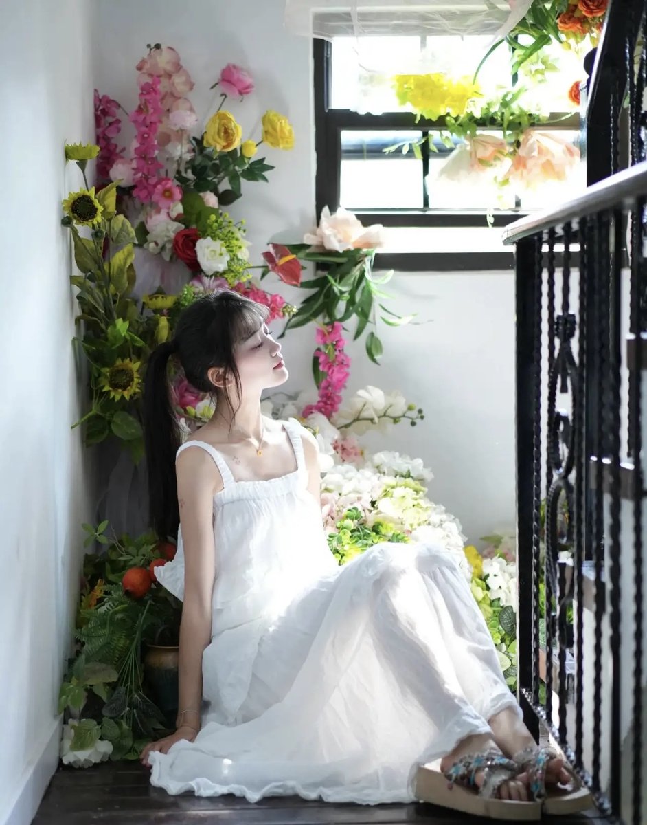 ChargeMoosub6y's tweet photo. [Good morning! The morning breeze carries a gentle vibe, we discuss frankly and never rush decisions, that's our nice day.]， https://t.co/EUgDNltSkv