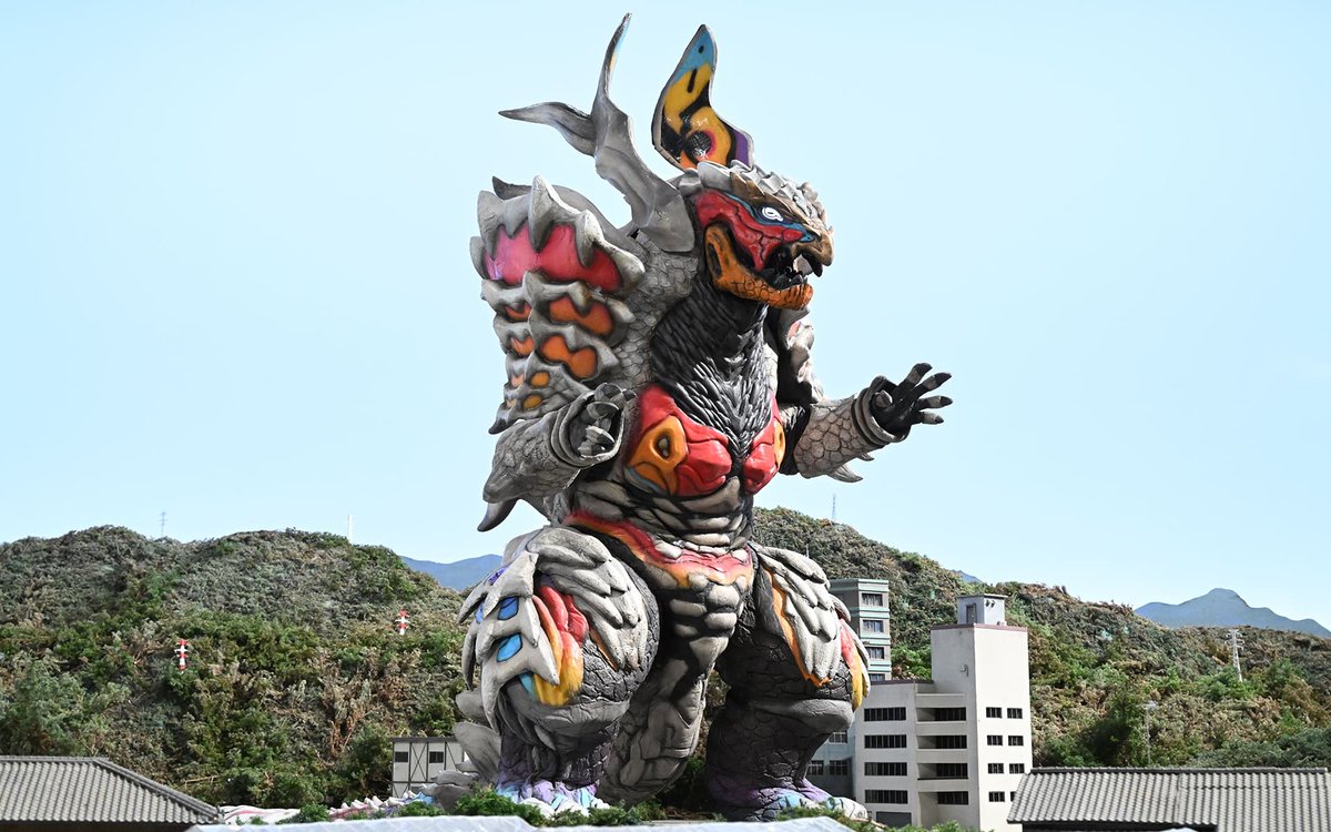 iqkWDPWuuz97Ber's tweet photo. 友達が言ってたんだがブレーザーのopみたいな状況やんけ！？
誰だよニジカガチ呼んだやつ！？ https://t.co/YcT5TQQnHj