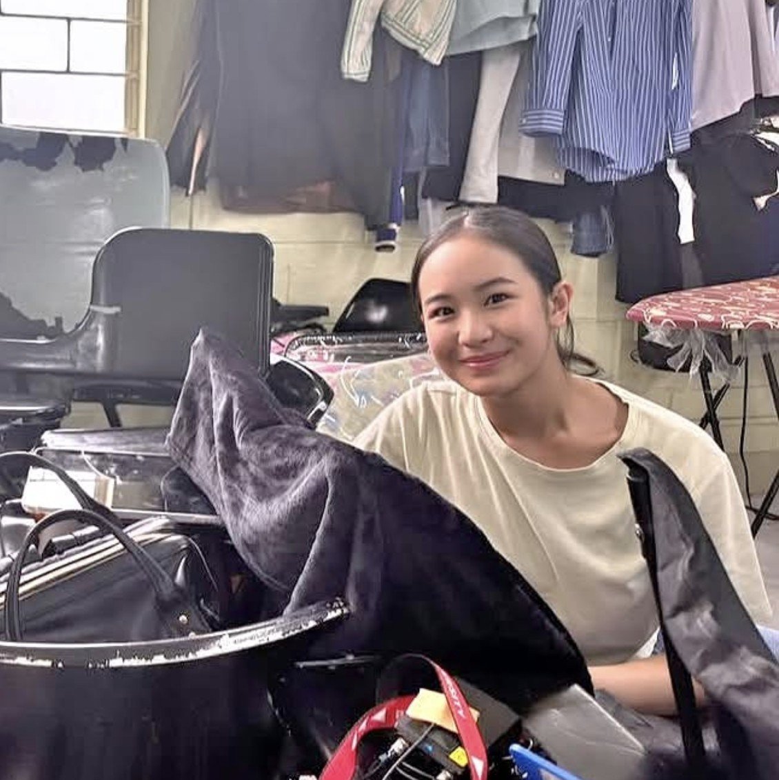 ultjoniean's tweet photo. CAPOGI 🧎🏻‍♀️

#CapriceCayetano #AMD https://t.co/cOQNWFTDRg