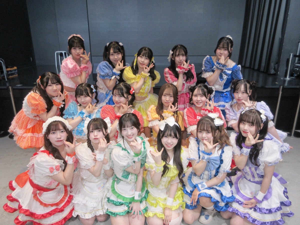 embellir_info's tweet photo. 自社イベント「ONE5 FES FOR FREE」にて、LitMeltさんとお写真をご一緒させていただきました📸🌈
またご一緒させていただける日を楽しみにしています❣️
#embellir
#あんべりー https://t.co/T9sFZf0ErT