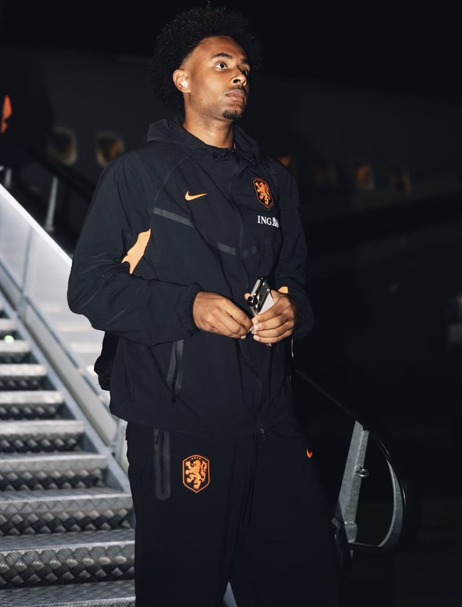 UtdLifestyles's tweet photo. 🗣️ Joshua Zirkzee: “I absolutely did not EXPECT a call-up. I'm obviously NOT a starter [at United].

“So it did give me a GOOD feeling that the coach had confidence in me to call me up.

“But absolutely NOT expected, no.” [ESPN]

#MUFC #GGMU #ManUtd #NewSeason #Summer #FootballFans #FootballTwitter #Footballnews #Matchday #PremierLeagueAnalysis #EPL #PremierLeague #EnglishPremierLeague #PL #MatchAnalysis #Results #Viral