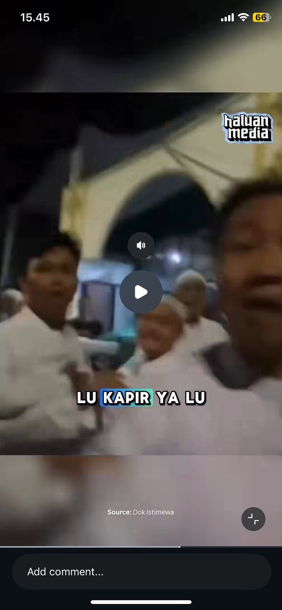 eazypizzydude's tweet photo. kaum² baju putih itu kalo ada berita lgbt pasti komen template 
"kami menghargai perbedaan, bukan penyimpangan" https://t.co/3QavKArViH